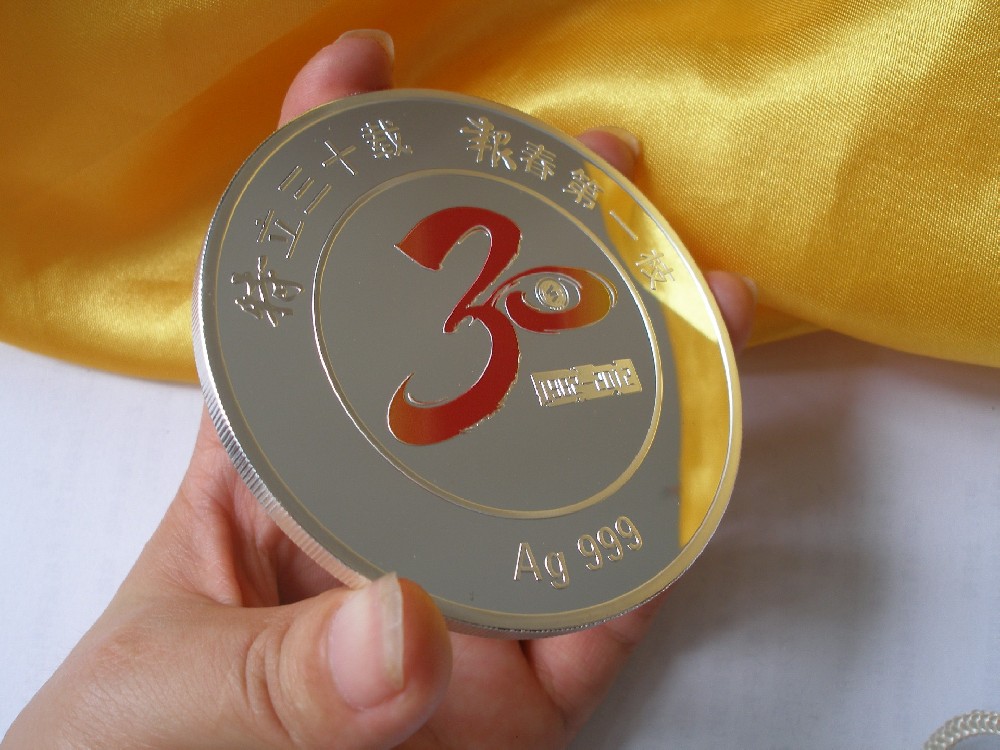 为什么那么多上市公司企业都选择晶美定制纯银纪念章？
