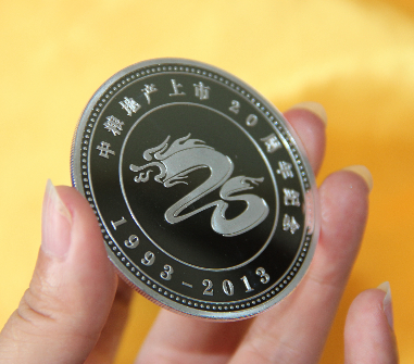 深圳晶美卓越礼品公司贵金属纪念章定制解决方案